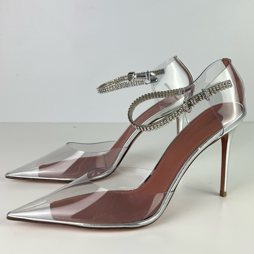 NEW AMINA MUADDI CRYSTAL-EMBELLISHED TRANSPARENT PUMPS - Picture 8 of 14